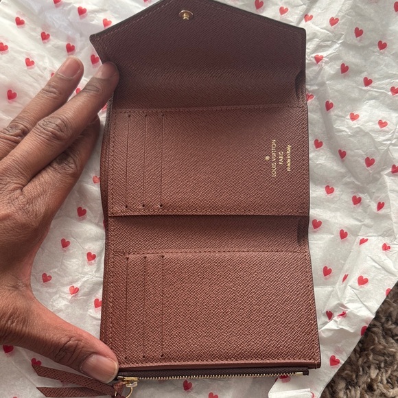 Louis Vuitton Victorine Monogram Wallet - Picture 6 of 9